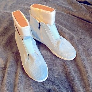 Blue Suede booties
